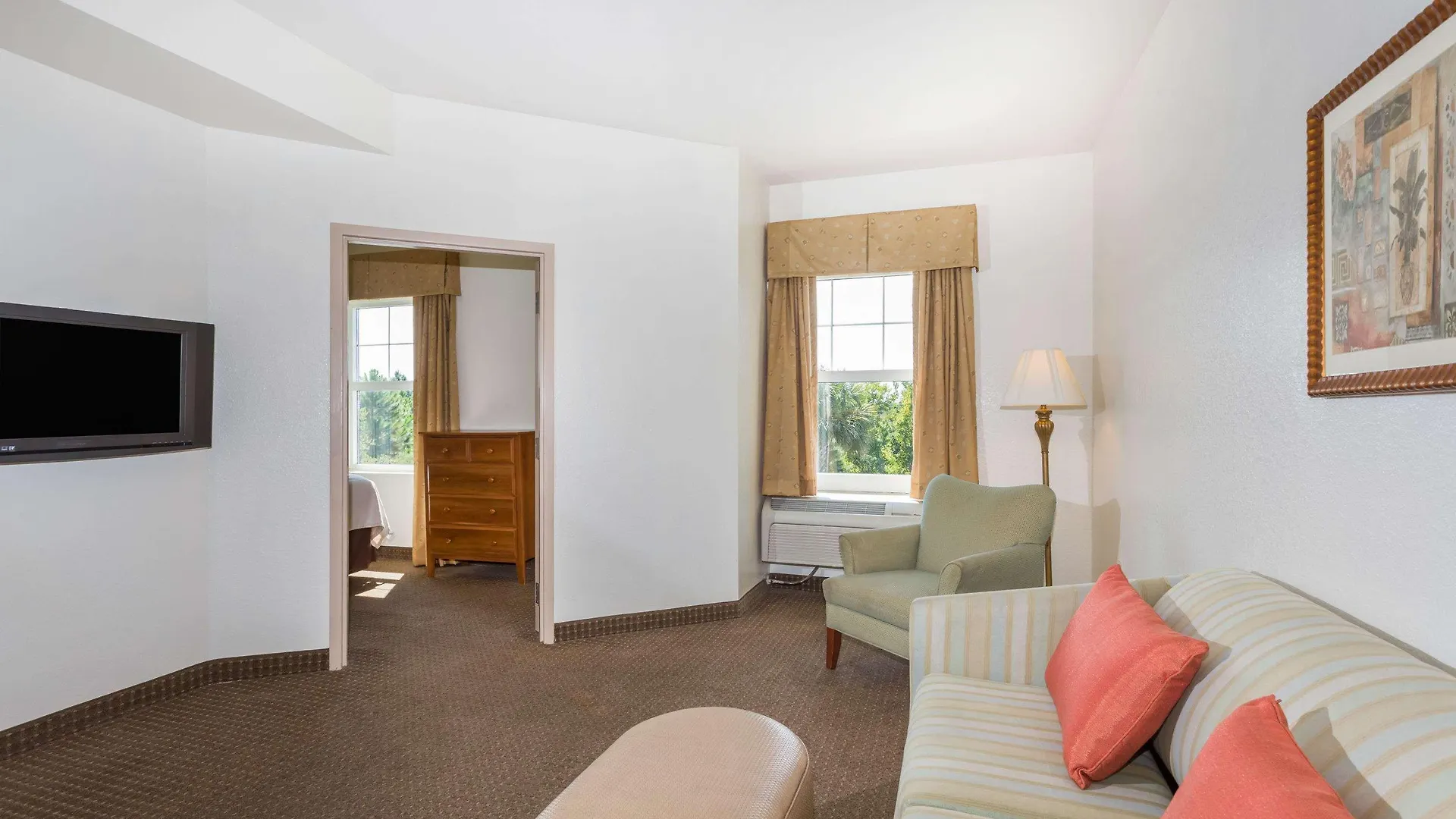 Hawthorn Extended Stay By Wyndham Panama City Beach Upper Grand Lagoon 3*,  United States