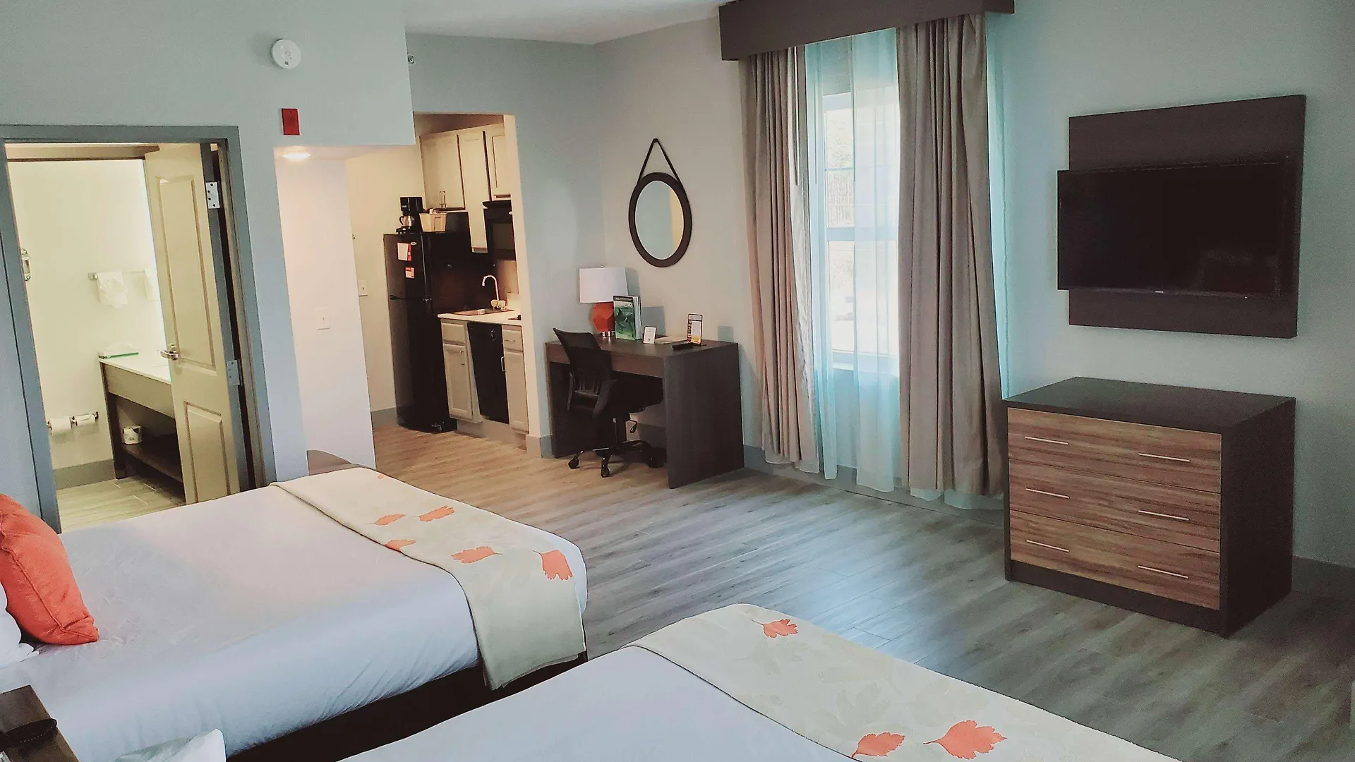 Hotel Hawthorn Extended Stay By Wyndham Panama City Beach Upper Grand Lagoon