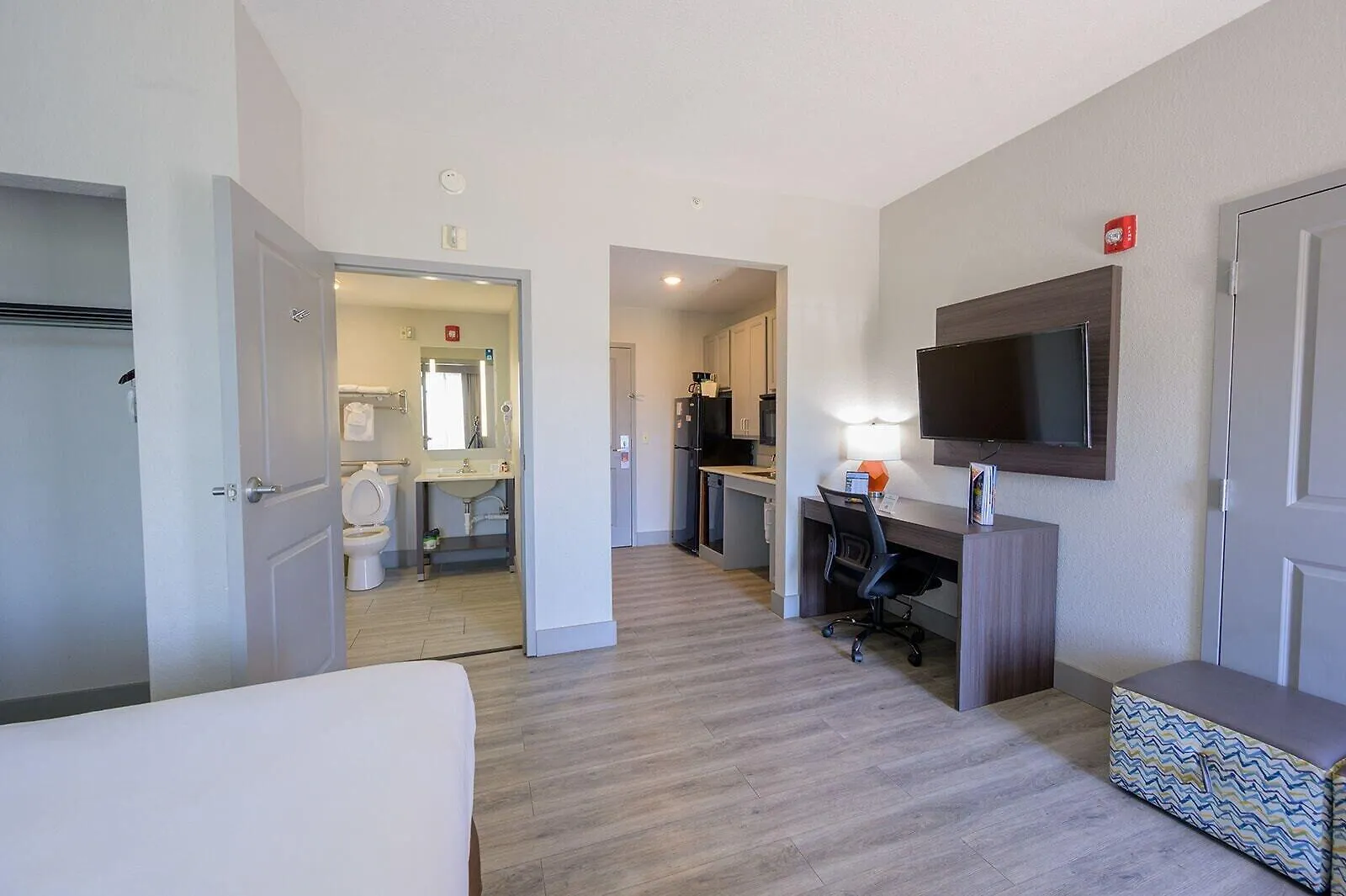 Hawthorn Extended Stay By Wyndham Panama City Beach Upper Grand Lagoon 3*,  United States