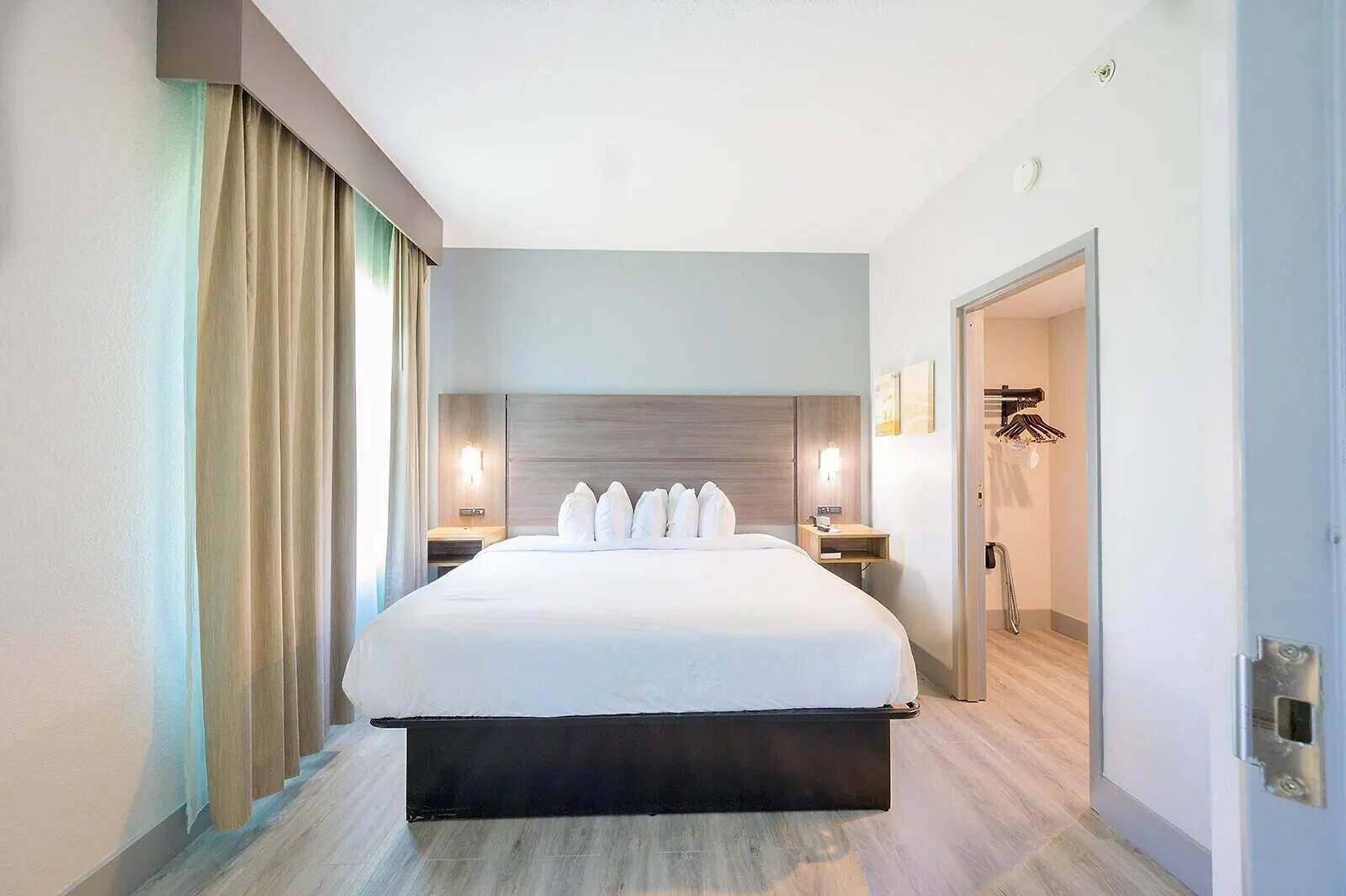 Hotel Hawthorn Extended Stay By Wyndham Panama City Beach Upper Grand Lagoon