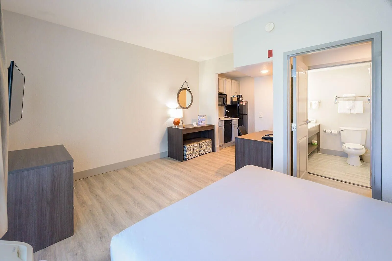 Hotel Hawthorn Extended Stay By Wyndham Panama City Beach Upper Grand Lagoon